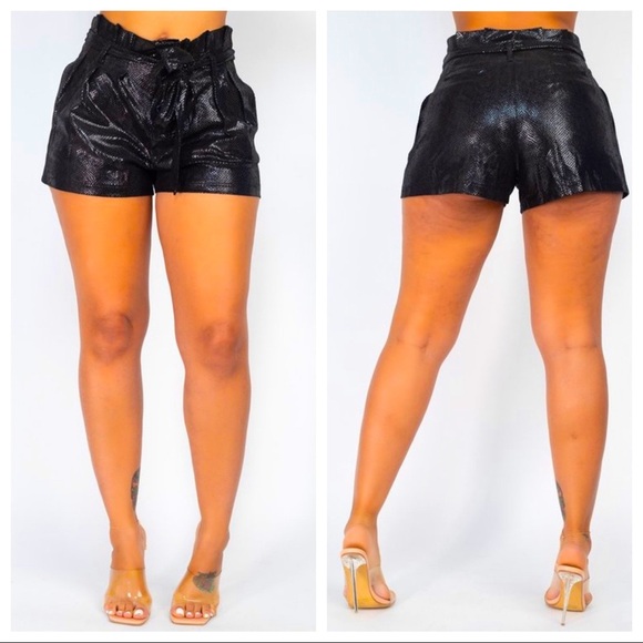 New On Trend Black Faux Leather Snakeskin High Waist Paper Bag Shorts - Picture 1 of 5